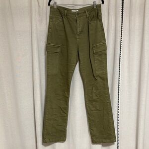 Stylish Women’s Green Cargo Pants